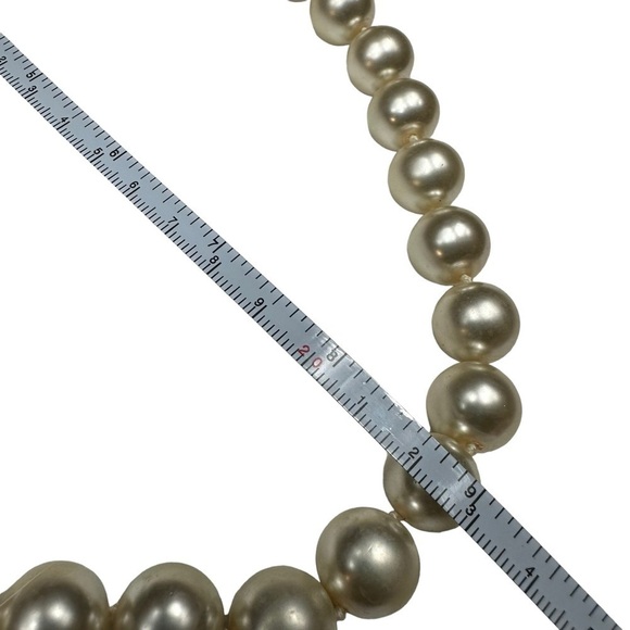 Vintage Pearl Bow Necklace and Earrings Set - Picture 13 of 13